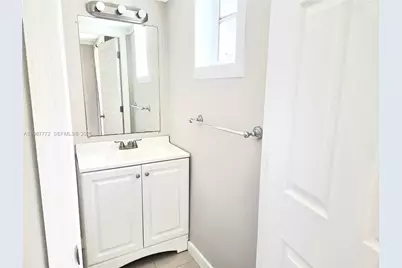 1700 NE 191st St #100, Miami, FL 33179 - Photo 19