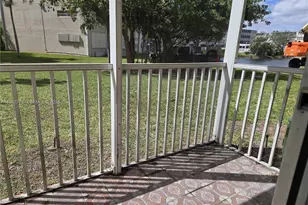 1700 NE 191st St, Miami, FL 33179 - Photo 21