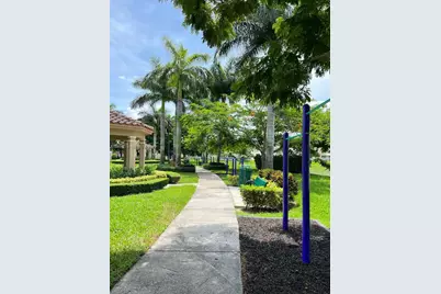 8925 W 35th Ct #8925, Hialeah, FL 33018 - Photo 19