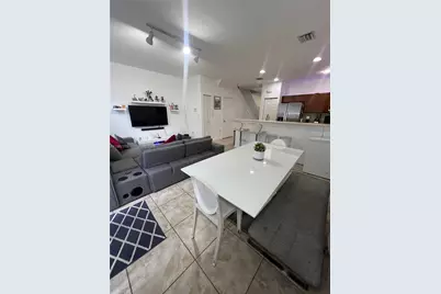 8925 W 35th Ct #8925, Hialeah, FL 33018 - Photo 5