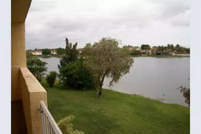 9359 Fontainebleau Blvd #F203, Miami, FL 33172 - Photo 5