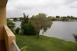 9359 Fontainebleau Blvd, Miami, FL 33172 - Photo 5