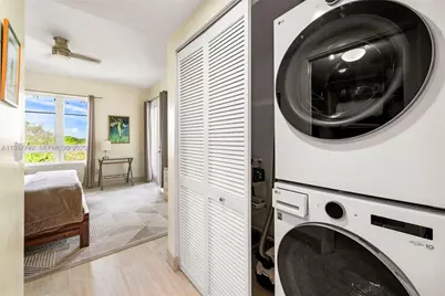 3540 Main Hwy #PH04, Miami, FL 33133 - Photo 21