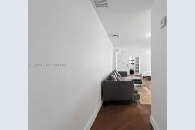 801 Brickell Bay Dr #361, Miami, FL 33131 - Photo 11