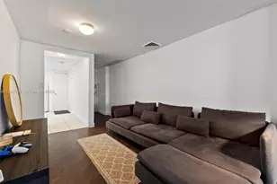 801 Brickell Bay Dr, Miami, FL 33131 - Photo 13