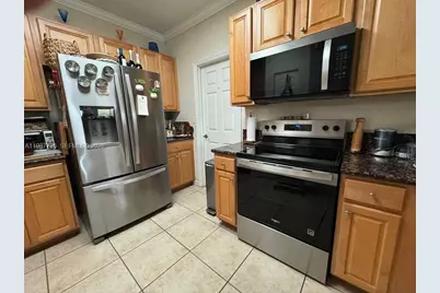 7131 NW 114th Ct, Doral, FL 33178 - Photo 13