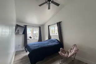 8747 NW 36th Ave, Miami, FL 33147 - Photo 15