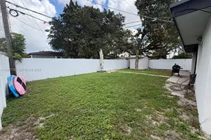 8747 NW 36th Ave, Miami, FL 33147 - Photo 23
