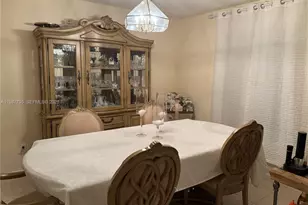 615 Abbey Ct, Other City - In The State Of Florida, FL 32073 - Photo 3