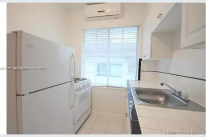7936 Harding Ave #5, Miami Beach, FL 33141 - Photo 5