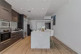 900 Biscayne Blvd, Miami, FL 33132 - Photo 7