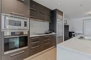 900 Biscayne Blvd, Miami, FL 33132 - Photo 7