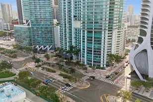 900 Biscayne Blvd, Miami, FL 33132 - Photo 3