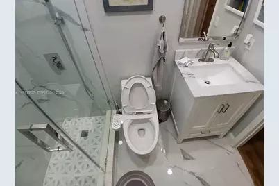 6421 SW 56th St, South Miami, FL 33155 - Photo 15