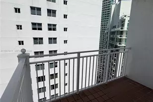 185 SE 14th Terrace, Miami, FL 33131 - Photo 11