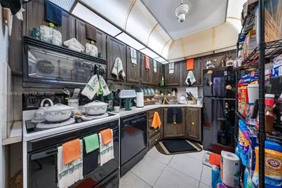 3119 Oakland Shores Dr #C204, Oakland Park, FL 33309 - Photo 5