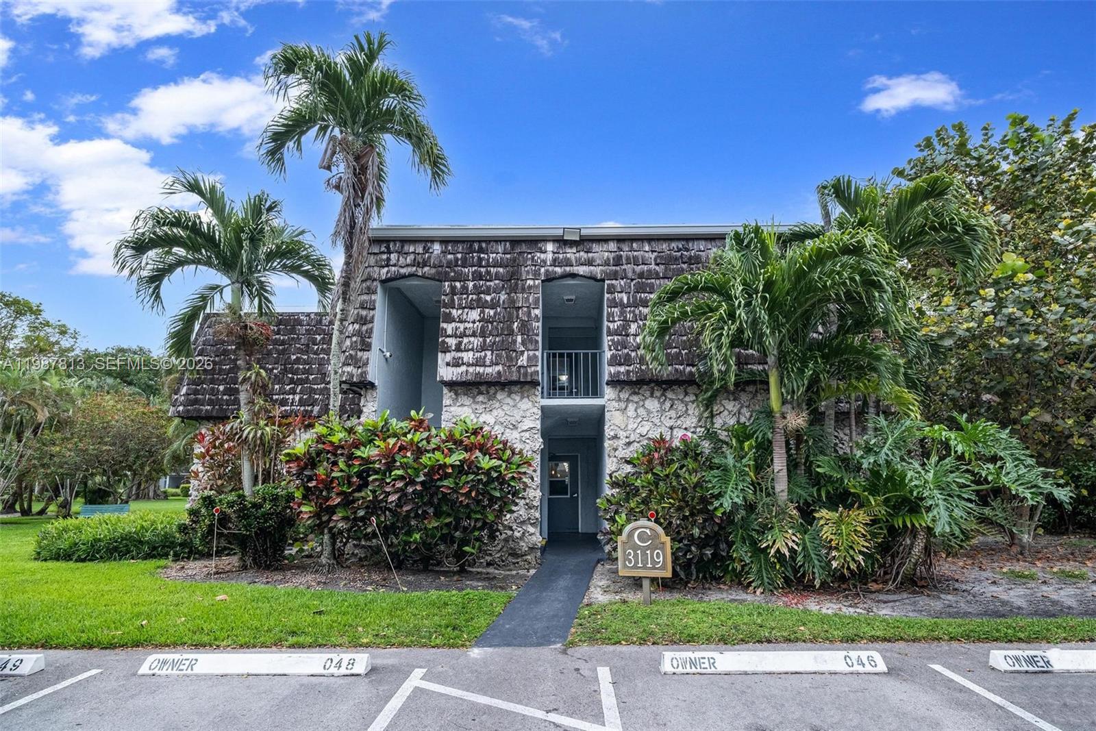 3119 Oakland Shores Dr #C204 - 3119 Oakland Shores Dr #C204, Oakland Park, FL 33309 Luxury Property | Jose Angel Pina