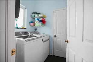 16941 Royal Poinciana Dr, Weston, FL 33326 - Photo 19