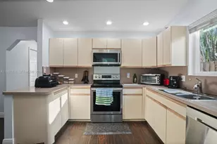 16941 Royal Poinciana Dr, Weston, FL 33326 - Photo 7