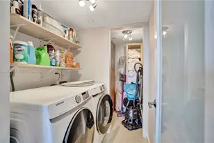1000 Quayside Terrace, Miami, FL 33138 - Photo 23