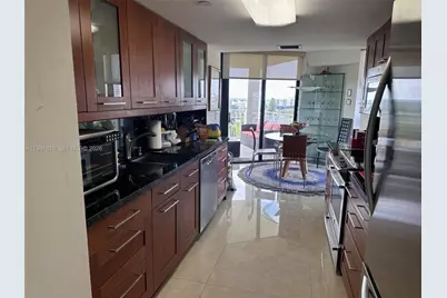 1000 Quayside Ter #1101, Miami, FL 33138 - Photo 11