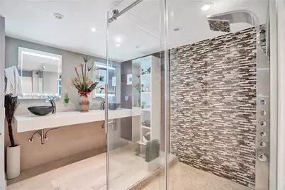 1000 Quayside Ter #1101, Miami, FL 33138 - Photo 15