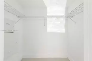 500 Brickell Ave, Miami, FL 33131 - Photo 21