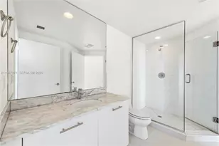 500 Brickell Ave, Miami, FL 33131 - Photo 15