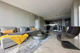 88 SW 7th St, Miami, FL 33130 - Photo 3