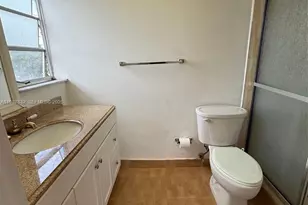 620 NE 12th Ave, Hallandale Beach, FL 33009 - Photo 27