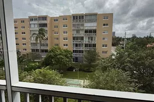 620 NE 12th Ave, Hallandale Beach, FL 33009 - Photo 31