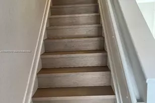 334 NE 1st Dr, Florida City, FL 33034 - Photo 5