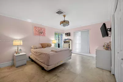 9420 Sea Turtle Ln, Plantation, FL 33324 - Photo 19