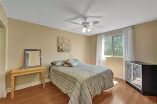 484 Cambridge Dr, Weston, FL 33326 - Photo 37