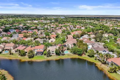 484 Cambridge Dr, Weston, FL 33326 - Photo 45