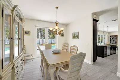 484 Cambridge Dr, Weston, FL 33326 - Photo 17