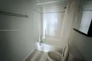 2841 Somerset Dr, Lauderdale Lakes, FL 33311 - Photo 23