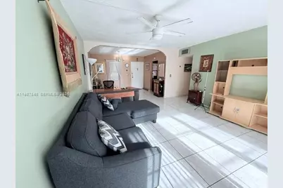 2841 Somerset Dr #305, Lauderdale Lakes, FL 33311 - Photo 11