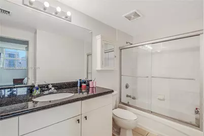 1250 S Miami Ave #2802, Miami, FL 33130 - Photo 35