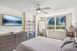 2000 N Bayshore Dr, Miami, FL 33137 - Photo 11