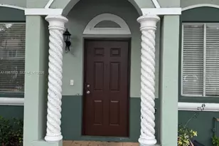 2525 SE 14th Ave, Homestead, FL 33035 - Photo 1