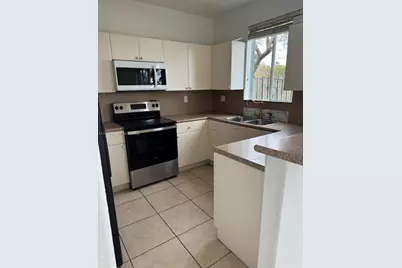 2525 SE 14th Ave #386, Homestead, FL 33035 - Photo 9
