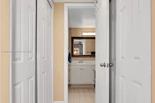 10441 Mahogany Key Circle, Miami, FL 33196 - Photo 15