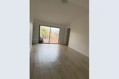 1419 Yellowthroat St, Homestead, FL 33035 - Photo 5