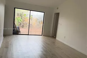 1419 Yellowthroat St, Homestead, FL 33035 - Photo 5