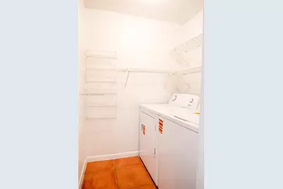 7523 SW 109th Ave, Miami, FL 33173 - Photo 9