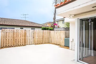 7523 SW 109th Ave, Miami, FL 33173 - Photo 15