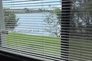 468 NE 206th Ln, Miami, FL 33179 - Photo 27