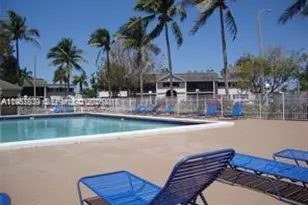 468 NE 206th Ln, Miami, FL 33179 - Photo 13