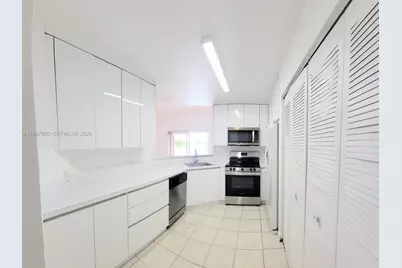 3445 NW 44th St #204, Oakland Park, FL 33309 - Photo 7